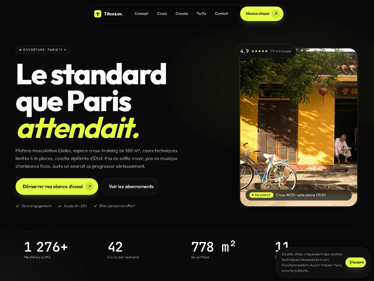 Maquette d'un site de salle de sport premium — démonstration Webconnecte (titanium-fitness, plateau musculation, cours collectifs)